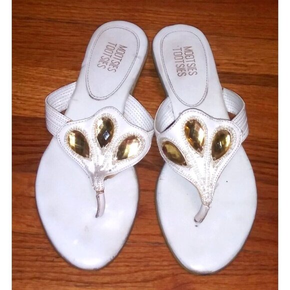 Mootsies Tootsies Sandals Thong Style white 7M yellow rhinestones Pretty wedges - Picture 1 of 7
